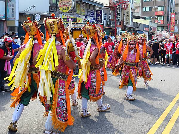 Hsinchu Zhongyuan m2.JPG Hsinchu Zhongyuan m2.JPG