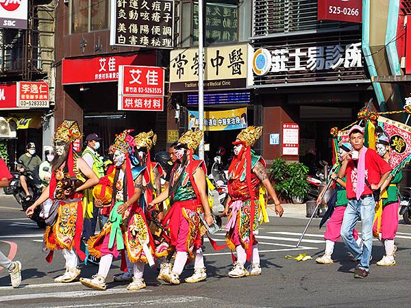 Hsinchu Zhongyuan n4.JPG Hsinchu Zhongyuan n4.JPG