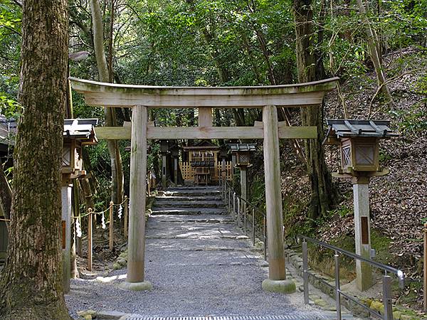 Omiwa b2.JPG Omiwa b2.JPG