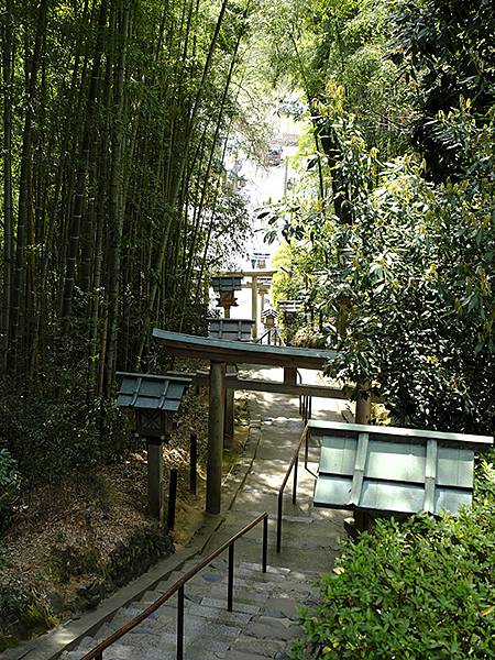 Omiwa b6.JPG Omiwa b6.JPG