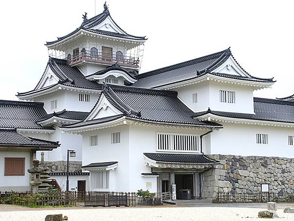 Toyama b3.JPG Toyama b3.JPG