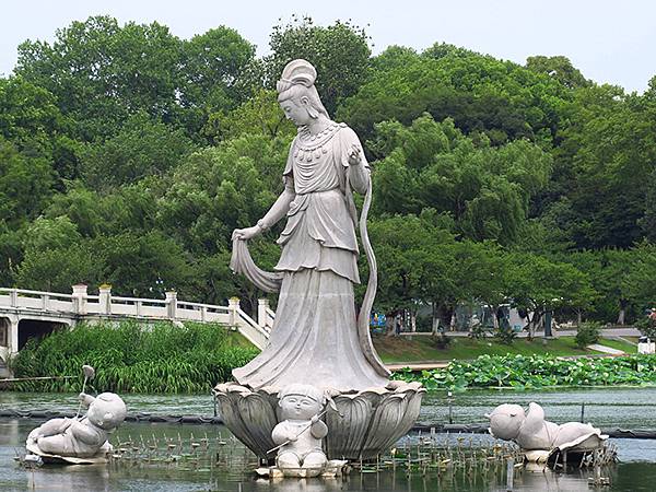 中國解封遊‧南京(二)‧玄武湖(上)‧賞荷(Xuanwu L