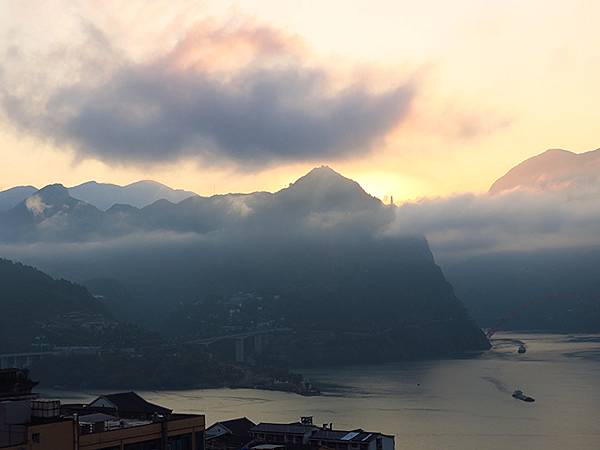 中國‧三峽(一)‧巫山(上)‧城區和博物館(Wushan I