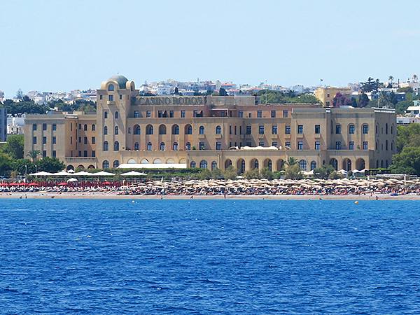 希臘跳島(五十三)‧羅德島(五)‧新城、港口、海灘(Rhod
