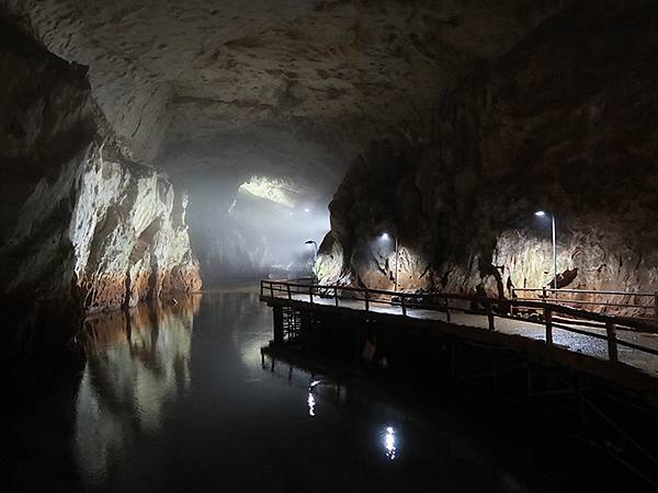 日本‧秋芳洞和秋吉台(Akiyoshido & Akiyos