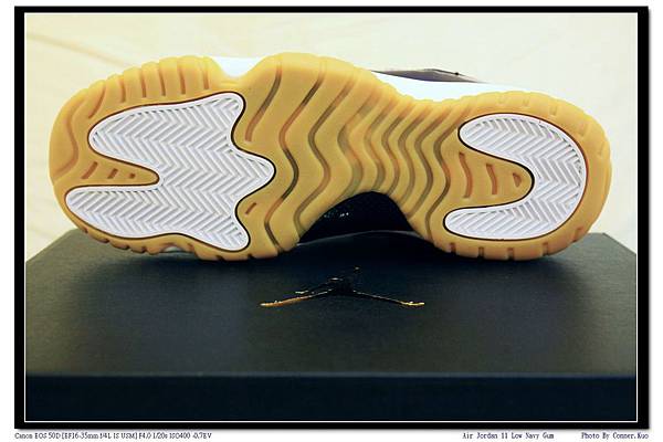 Air Jordan 11 Low Navy Gum