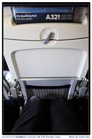 Lufthansa Airlines LH-1176 Economy Class Lufthansa Airlines LH-1176 Economy Class