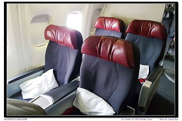 Air Canada AC-1593 Economy Class