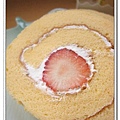 2009.1.10草莓蛋糕捲-1