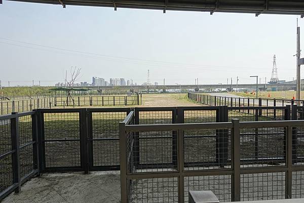 【寵物友善】不定期整理、更新全台寵物友善餐廳及景點，希望能有