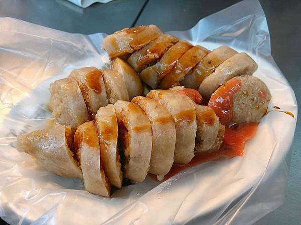 淡水老街 半坪屋 手工糯米腸 寵物友善餐廳 淡水渡船頭