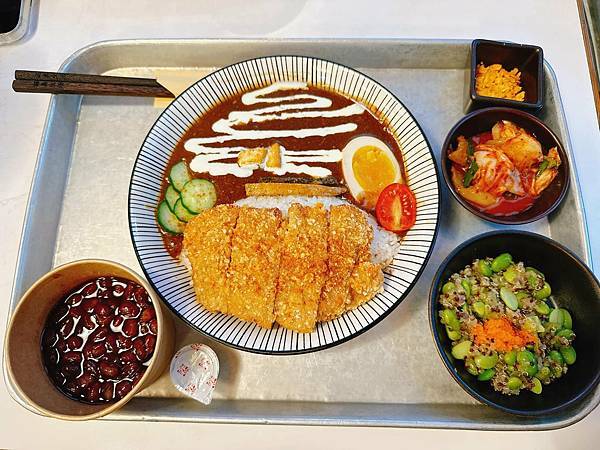 【南投】山上山下 埔里桃米村超高人氣日式咖哩飯