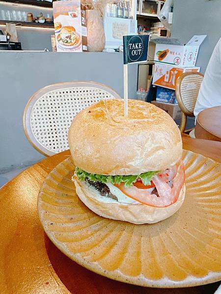 【台北】Takeout burger & cafe 內湖店 【台北】Takeout burger & cafe 內湖店