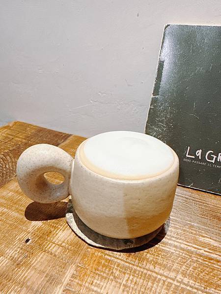 【台北】La Grotta甜點咖啡 在忙碌城市裡的小山洞，喜