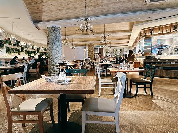 【台中】MOLINO 台中草悟廣場店 以石臼現磨鮮麥的手工自