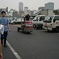 築地市場很跩的小車車~~