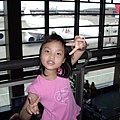 成田機場的耍寶妹