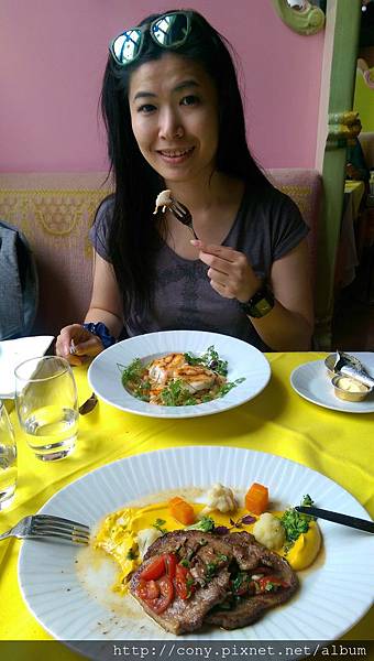IMAG2012.jpg IMAG2012.jpg