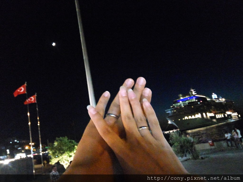 IMG_20160609_213317_HHT.jpg IMG_20160609_213317_HHT.jpg