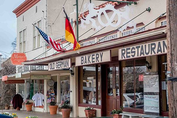 Fredericksburg-main-street-1