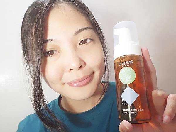 護膚 ░  TASTO上山採藥全新新品潔顏山茶花、玫瑰花、茶樹系列， CP值高的洗臉卸妝慕斯一瓶搞定!_21.jpg