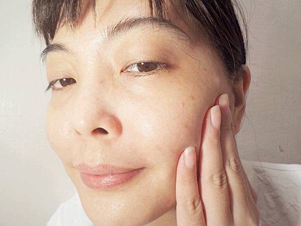 護膚 ░ 日本美容界先驅-「山野愛子」創立品牌,YAMANO琥珀輕齡緊緻凝露_8.jpg 護膚 ░ 日本美容界先驅-「山野愛子」創立品牌,YAMANO琥珀輕齡緊緻凝露_8.jpg