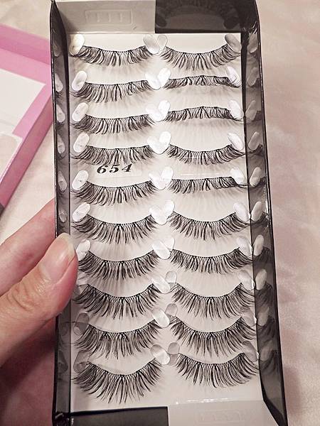 彩妝   ░  甜甜的糖果感 jingluo hand made false eyelashes 靖駱cp值高自然系的假睫毛 ，打造自然感的顏值👁👁_58.jpg