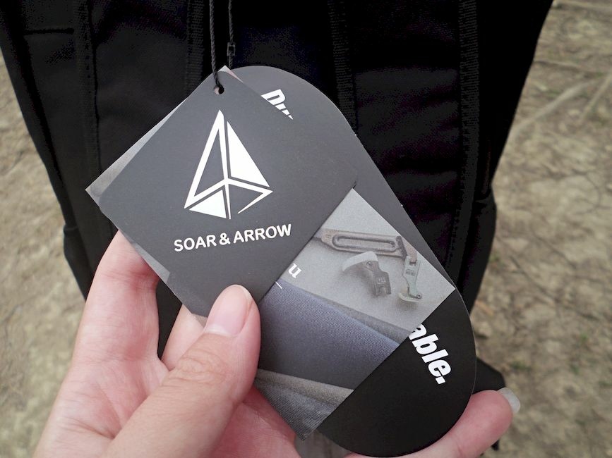 穿搭 ░ 兩款設計師包soar %26; arrow小旅行和商務可使用的後背包 (男女款 ),中性百搭造型有防盜鎖的防水後背包!_4.jpg 穿搭 ░ 兩款設計師包soar %26; arrow小旅行和商務可使用的後背包 (男女款 ),中性百搭造型有防盜鎖的防水後背包!_4.jpg