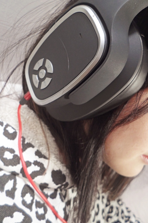 3C開箱文 ░ 【OneDer】頭戴式多功能藍牙耳機喇叭_黑,外翻秒變喇叭音響,超潮耳機變外帶式音響❤_16.jpg 3C開箱文 ░ 【OneDer】頭戴式多功能藍牙耳機喇叭_黑,外翻秒變喇叭音響,超潮耳機變外帶式音響❤_16.jpg