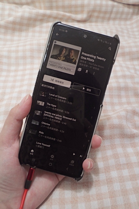 3C開箱文 ░ 【OneDer】頭戴式多功能藍牙耳機喇叭_黑,外翻秒變喇叭音響,超潮耳機變外帶式音響❤_32.jpg 3C開箱文 ░ 【OneDer】頭戴式多功能藍牙耳機喇叭_黑,外翻秒變喇叭音響,超潮耳機變外帶式音響❤_32.jpg