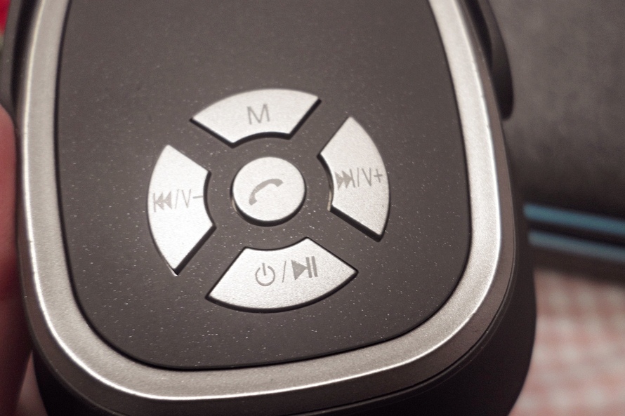 3C開箱文 ░ 【OneDer】頭戴式多功能藍牙耳機喇叭_黑,外翻秒變喇叭音響,超潮耳機變外帶式音響❤_51.jpg 3C開箱文 ░ 【OneDer】頭戴式多功能藍牙耳機喇叭_黑,外翻秒變喇叭音響,超潮耳機變外帶式音響❤_51.jpg