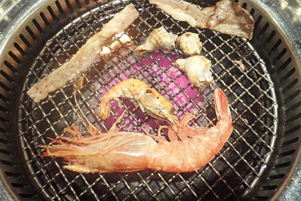 美食  ░ 推薦全台連鎖海陸吃到飽餐廳 - 好客海陸燒肉，新鮮海產肉類火烤兩吃，含COLD STONE冰淇淋吃到飽~_16.jpg