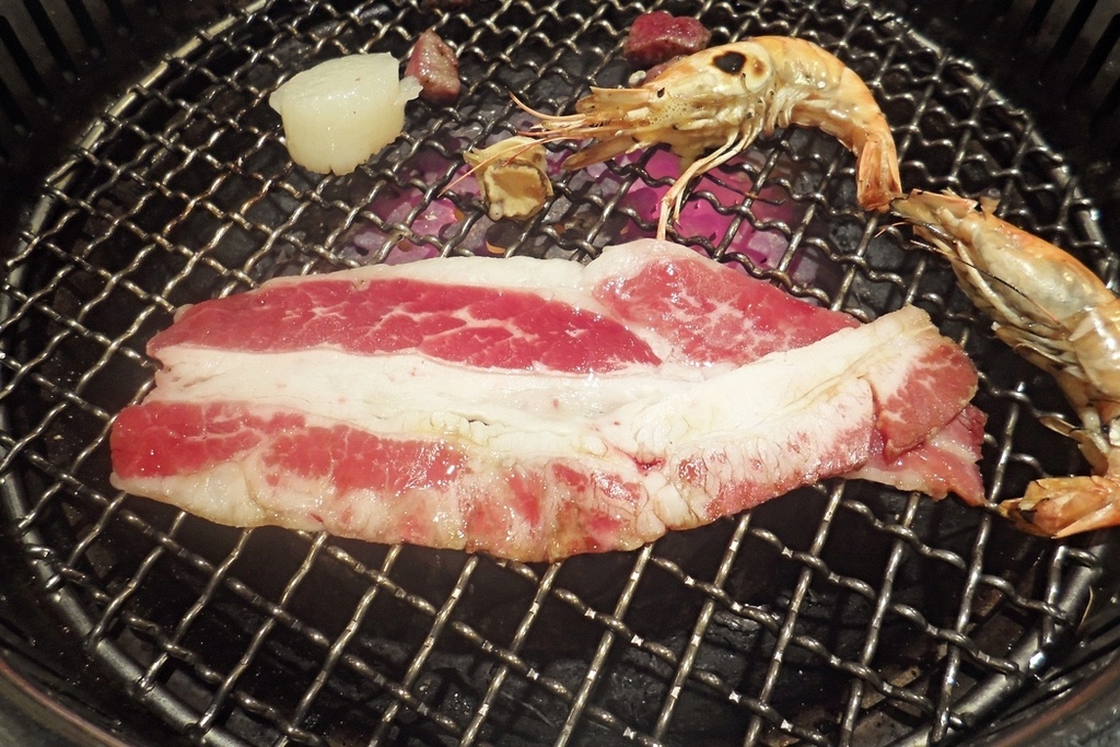 美食  ░ 推薦全台連鎖海陸吃到飽餐廳 - 好客海陸燒肉，新鮮海產肉類火烤兩吃，含COLD STONE冰淇淋吃到飽~_22.jpg