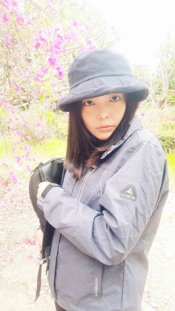 one boy  衝鋒衣  防風外套 四季外套 冬天外套 夏天外套 長袖外套  fashion blog fashion kol ootf outfit _39.jpg