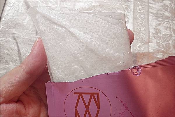 LadyWeider 妍植覓密  歲月無痕精萃 FIRMING ELIXIR  + 冰原之后無瑕面膜 THE FLAWLESS GLACIER MASK ，照顧肌膚好有女人味29_副本.jpg