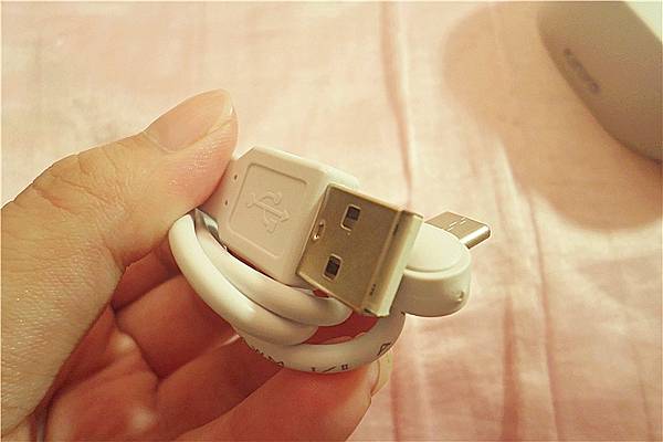 kinyo吸塵器評價評價高的無線手持小型吸塵器 汽車用吸塵器 攜帶式吸塵器開箱文 3C開箱文14.jpg kinyo吸塵器評價評價高的無線手持小型吸塵器 汽車用吸塵器 攜帶式吸塵器開箱文 3C開箱文14.jpg