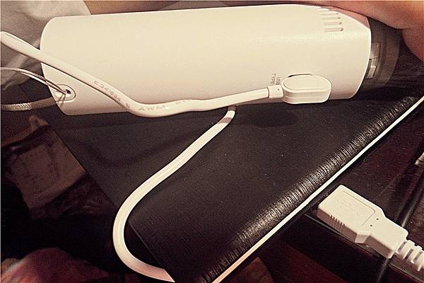 kinyo吸塵器評價評價高的無線手持小型吸塵器 汽車用吸塵器 攜帶式吸塵器開箱文 3C開箱文43.jpg kinyo吸塵器評價評價高的無線手持小型吸塵器 汽車用吸塵器 攜帶式吸塵器開箱文 3C開箱文43.jpg