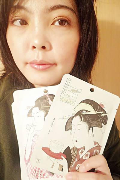 超級美麗的日本MITOMO浮世繪面膜,原來敷面膜也是種藝術的表現 況且很好用 好用面膜推薦27.jpg 超級美麗的日本MITOMO浮世繪面膜,原來敷面膜也是種藝術的表現 況且很好用 好用面膜推薦27.jpg