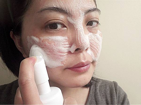 洗臉的清香如同噴過香水般,LHERBOFLORE蕾舒翠 高效純淨潔顏蜜29.jpg 洗臉的清香如同噴過香水般,LHERBOFLORE蕾舒翠 高效純淨潔顏蜜29.jpg