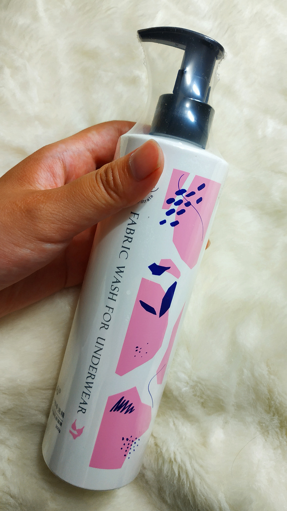 貼身衣物清洗蛋白酵素TS6私舒衣物手洗精,經血清潔好物03.jpg 貼身衣物清洗蛋白酵素TS6私舒衣物手洗精,經血清潔好物03.jpg