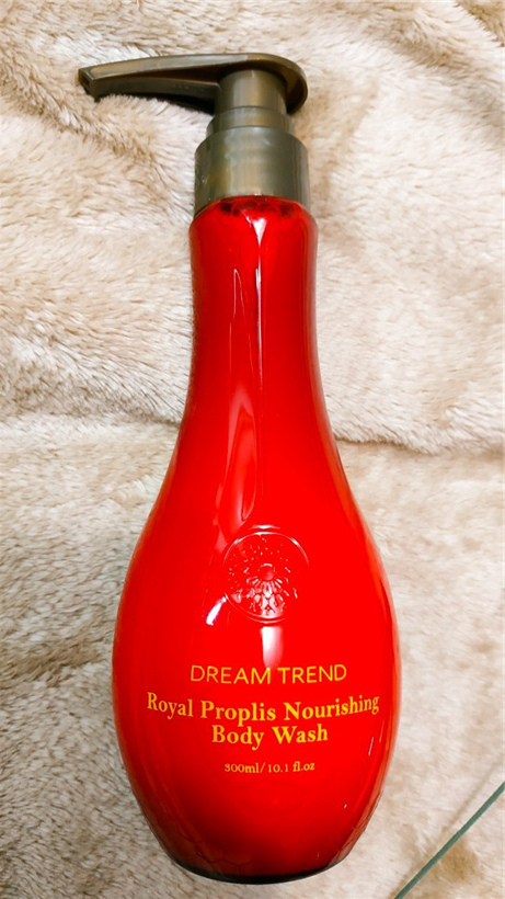 DREAM TREND 凱夢 皇家蜂王乳絕潤感 全系列17.jpg