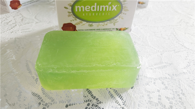【Medimix】阿育吠陀天然草本精萃皂,原廠正貨皂印度香皂洗臉洗身都可以的好皂28.jpg 【Medimix】阿育吠陀天然草本精萃皂,原廠正貨皂印度香皂洗臉洗身都可以的好皂28.jpg