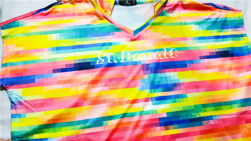 St. Bonalt 聖伯納戶外 彩格條紋套裝 ,顯瘦又有彈性好穿的超亮眼運動套裝103.png St. Bonalt 聖伯納戶外 彩格條紋套裝 ,顯瘦又有彈性好穿的超亮眼運動套裝103.png
