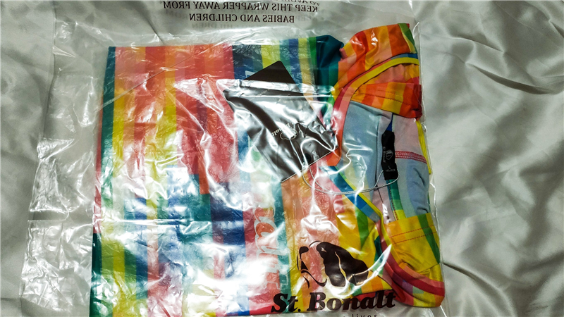 St. Bonalt 聖伯納戶外 彩格條紋套裝 ,顯瘦又有彈性好穿的超亮眼運動套裝133.png St. Bonalt 聖伯納戶外 彩格條紋套裝 ,顯瘦又有彈性好穿的超亮眼運動套裝133.png