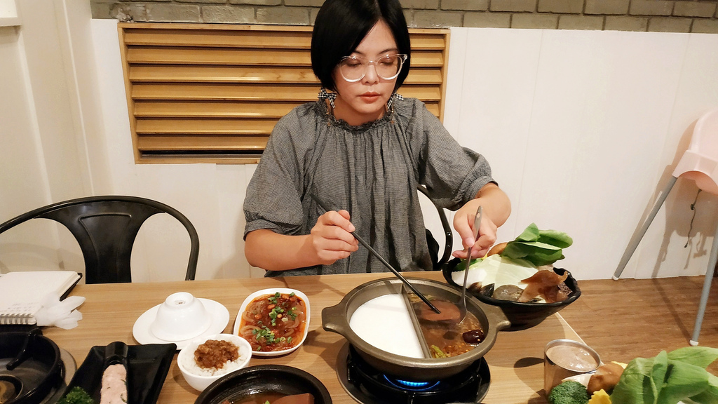 美食｜推薦 高雄個人鴛鴦鍋姜一鼎 河堤店 ，超香超美味手工麻辣湯鍋及秘製麻辣鴨血32.jpg