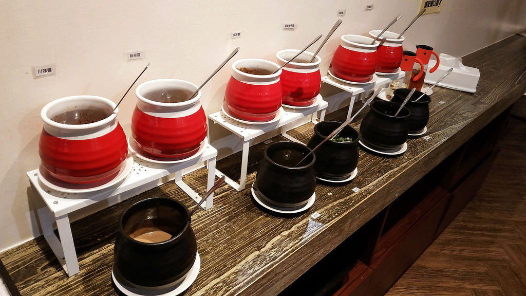 美食｜推薦 高雄個人鴛鴦鍋姜一鼎 河堤店 ，超香超美味手工麻辣湯鍋及秘製麻辣鴨血48.jpg