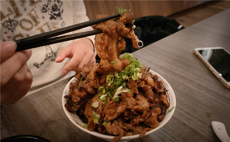 探店  高雄三民區美食汍樂滿盛燒肉丼，美味又好吃的燒肉丼42.jpg