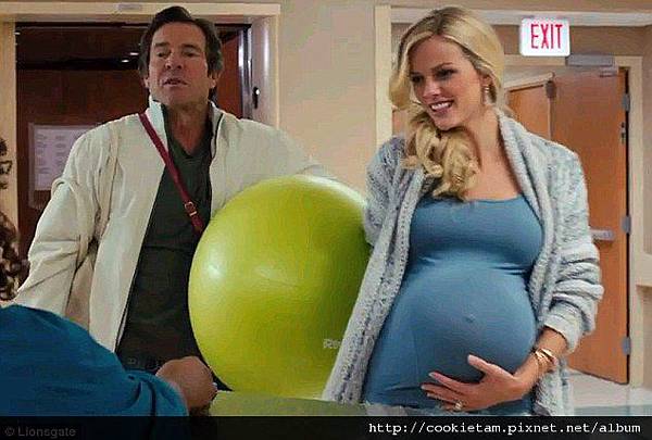 Dennis-Quaid-And-Brooklyn-Decker-In-What-To-Expect-When-You-Are-Expecting-Lionsgate