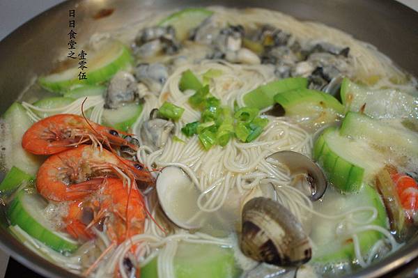lala絲瓜海鮮麵 no105 IMG_2375