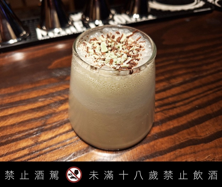 士林夜市內質感酒吧｜Dobar士林店美酒美食一次擁有，還能讓